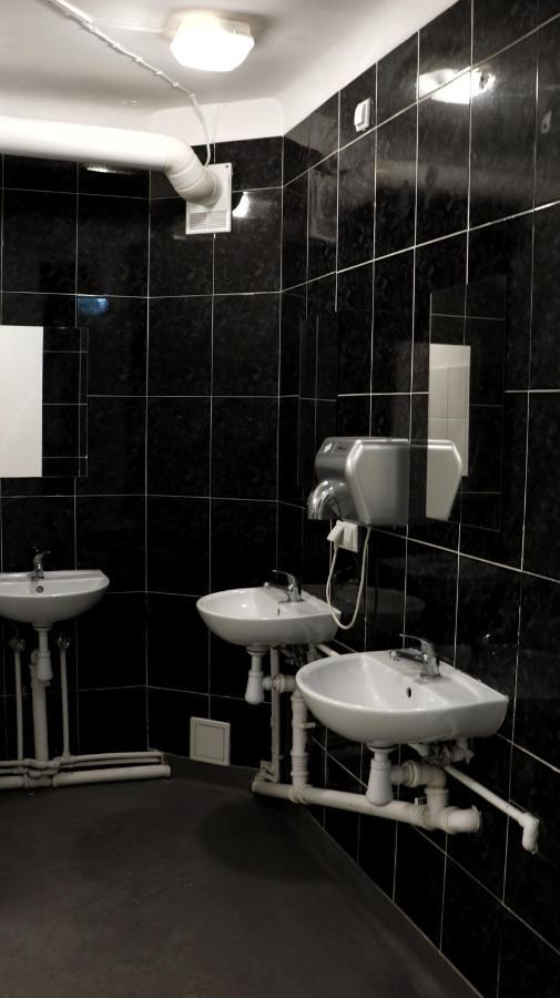 Sanera Hostel Варшава Екстериор снимка